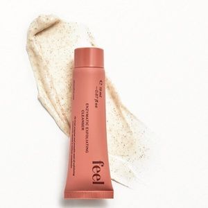 🆕feel enzymatic exfoliating cleanser - 19 ml